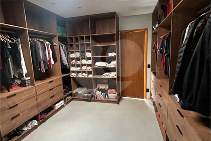 Casa à venda com 4 suítes no condomínio Residencial Bosque da Serra, Mairiporã - SP