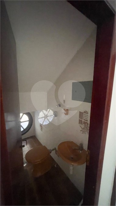 Sobrado à venda com 4 quartos, sendo 1 suíte,  em Jardim Ester Yolanda, São Paulo, SP