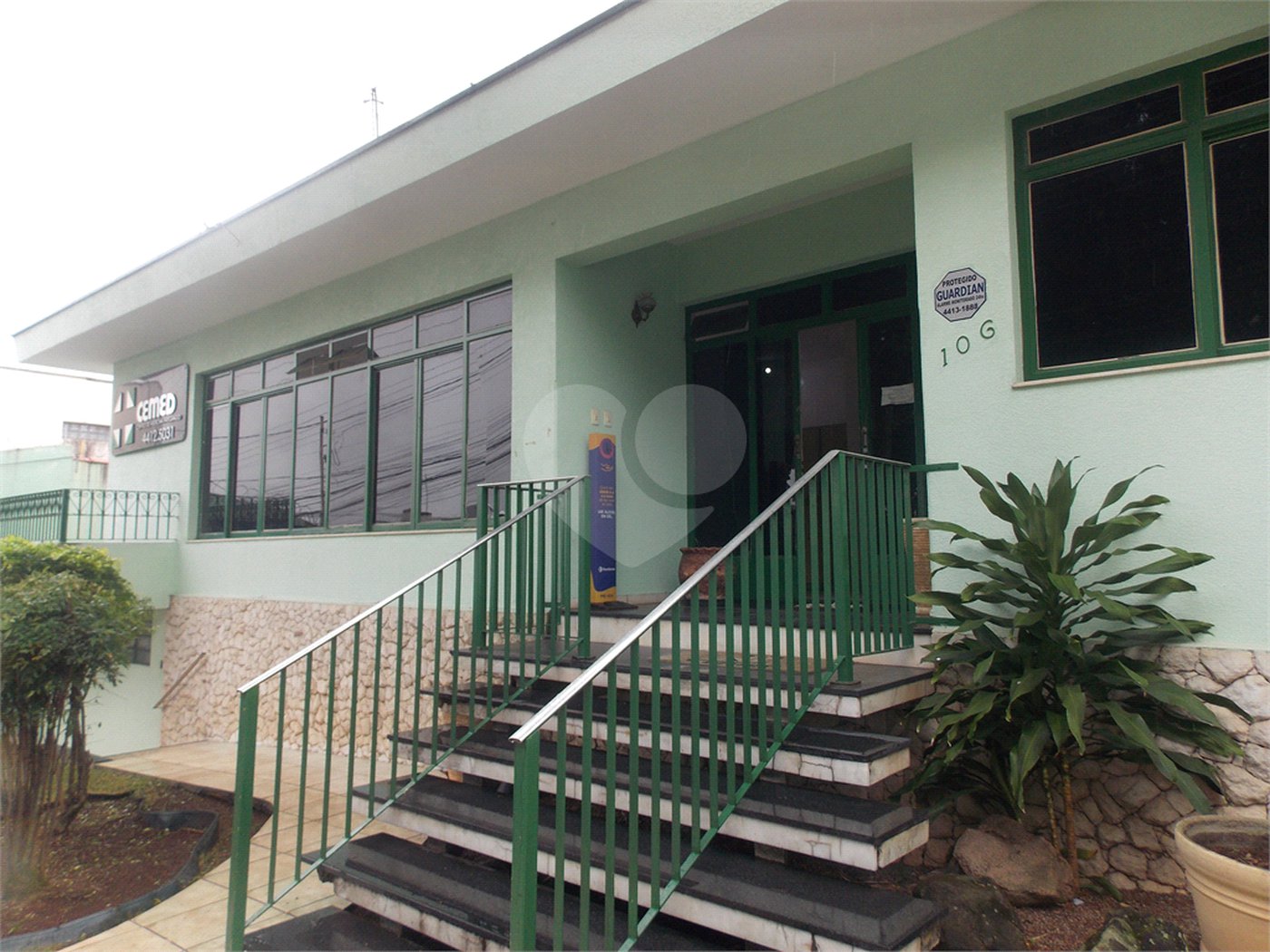 Casa à venda ou para alugar com 15 quartos, sendo 5 suítes,  no Centro, Atibaia, SP