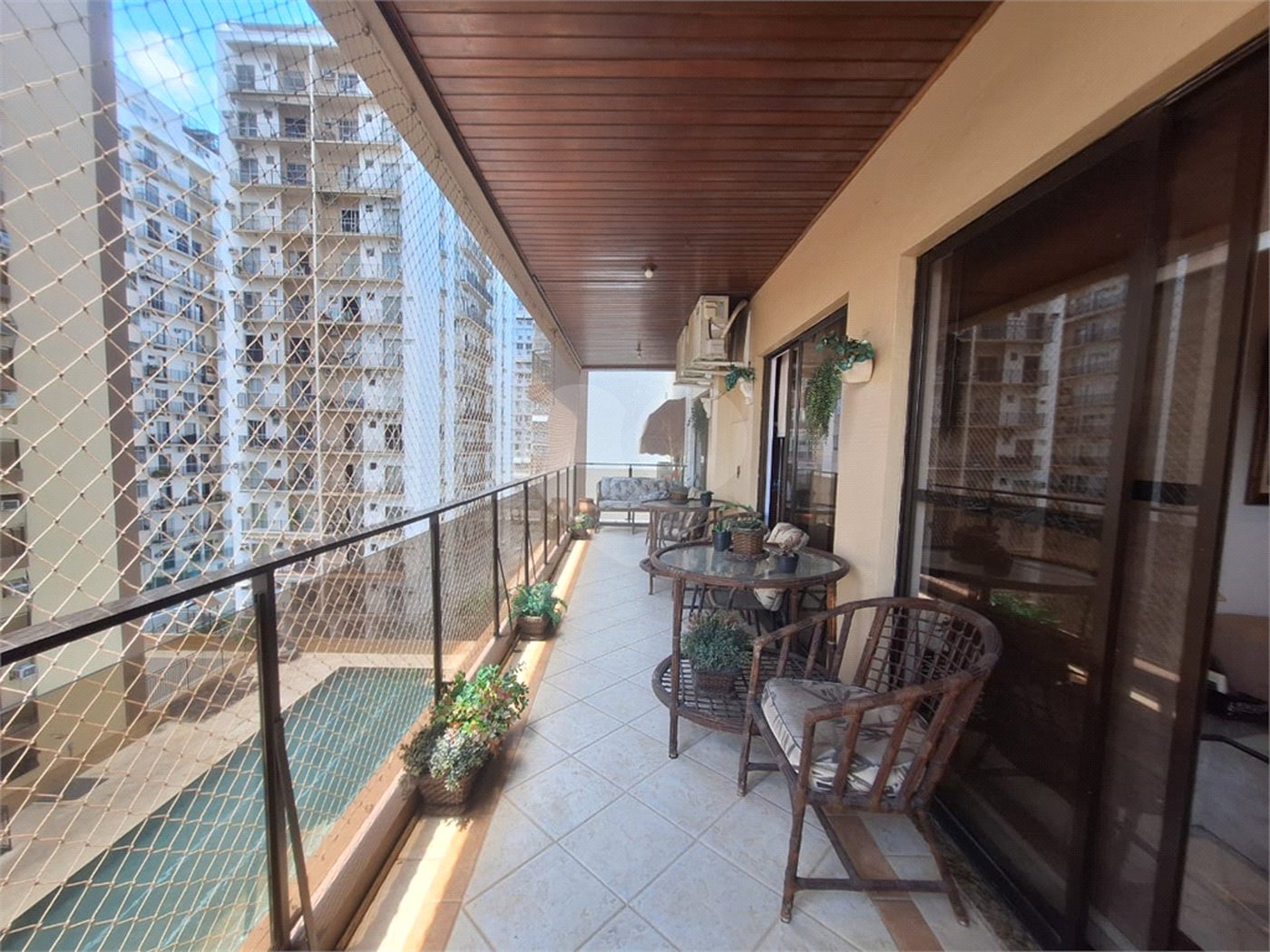 Apartamento à venda com 3 quartos, sendo 1 suíte,  em Vila Isabel, Rio de Janeiro, RJ