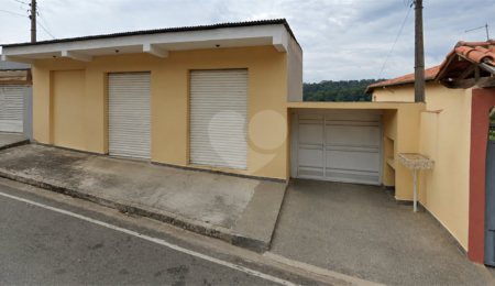 Casa à venda com 3 quartos, sendo 1 suíte,  em São Roque Country Club I, Mairinque, SP