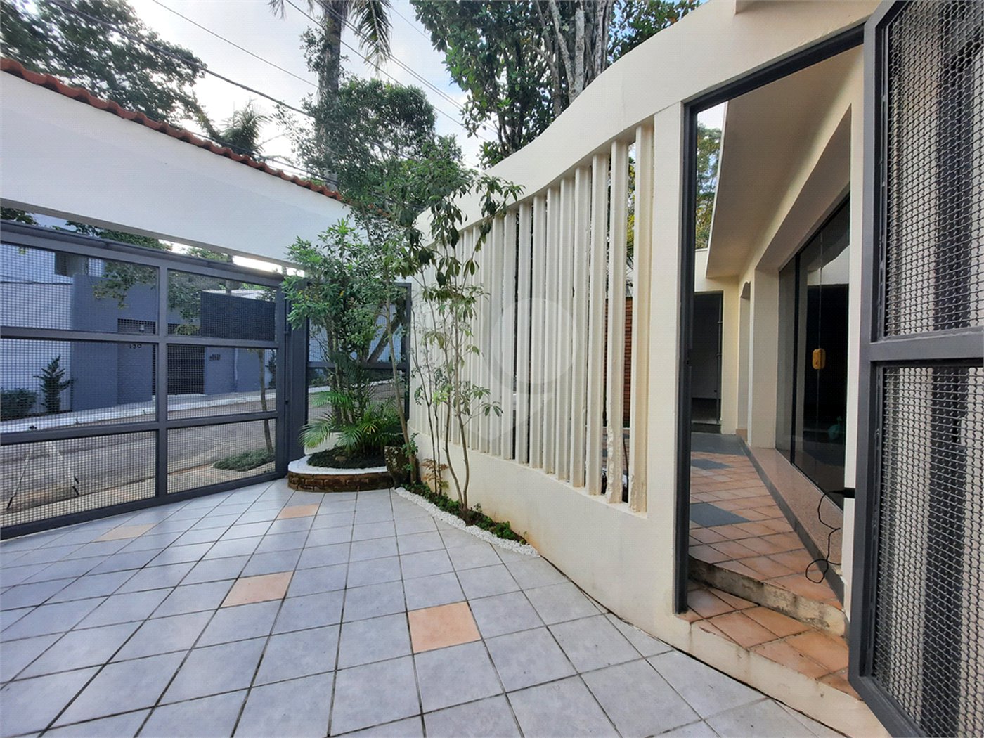 Casa Térrea à venda com 3 quartos, sendo 1 suíte, em Jardim Marajoara, São Paulo, SP