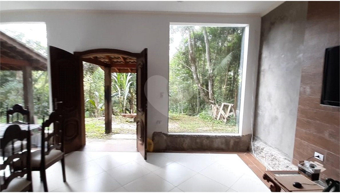 Chácara à venda com 3 quartos, sendo 1 suíte,  em Taiaçupeba, Mogi das Cruzes, SP