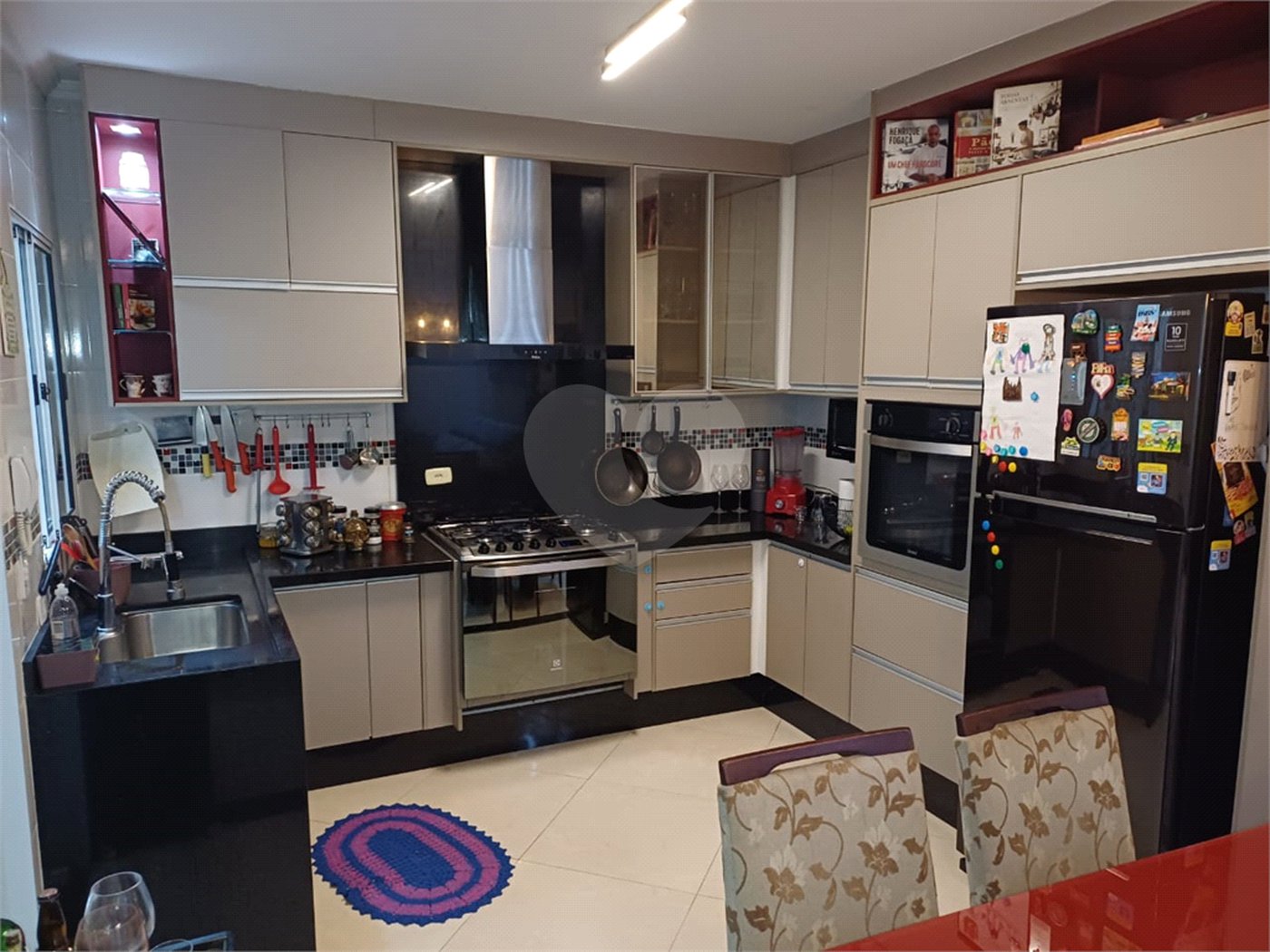 Casa à venda com 3 quartos, sendo 1 suíte,  no condomínio Residencial Shekinah, São Paulo - SP