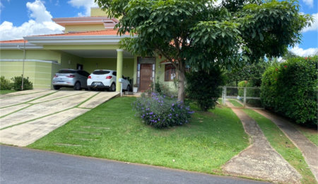 Casa à venda com 4 suítes no condomínio Portal do Sabiá, Araçoiaba da Serra - SP