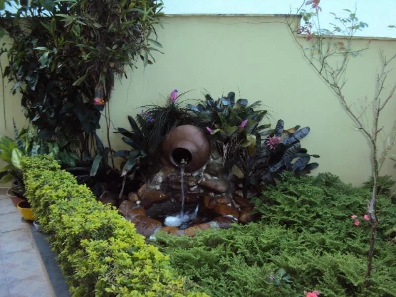 Sobrado à venda com 4 quartos, sendo 2 suítes, em Jardim Peri Peri, São Paulo, SP