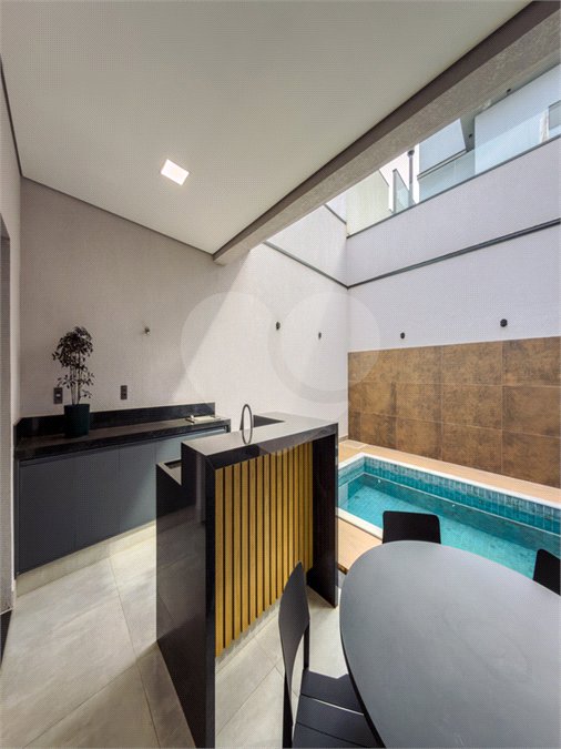 Casa à venda com 3 suítes no condomínio Jardim Residencial Dona Maria José, Indaiatuba - SP