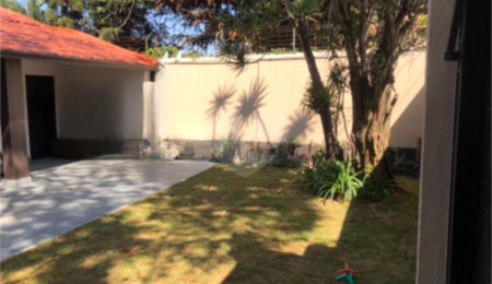 Casa à venda com 4 quartos, sendo 2 suítes,  em Horto Florestal, São Paulo, SP