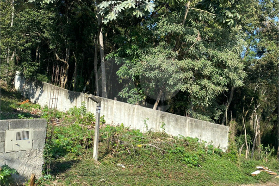 Terreno à venda em Barreiro, Mairiporã, SP