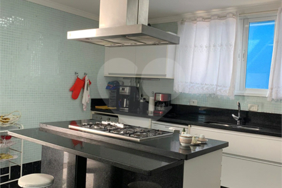Casa à venda com 4 suítes em Santana, São Paulo, SP