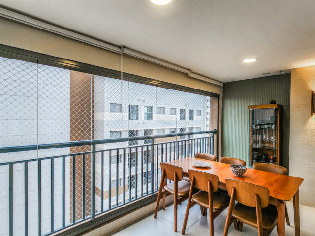Apartamento à venda com 2 quartos, sendo 1 suíte,  em Jardim Prudência, São Paulo, SP