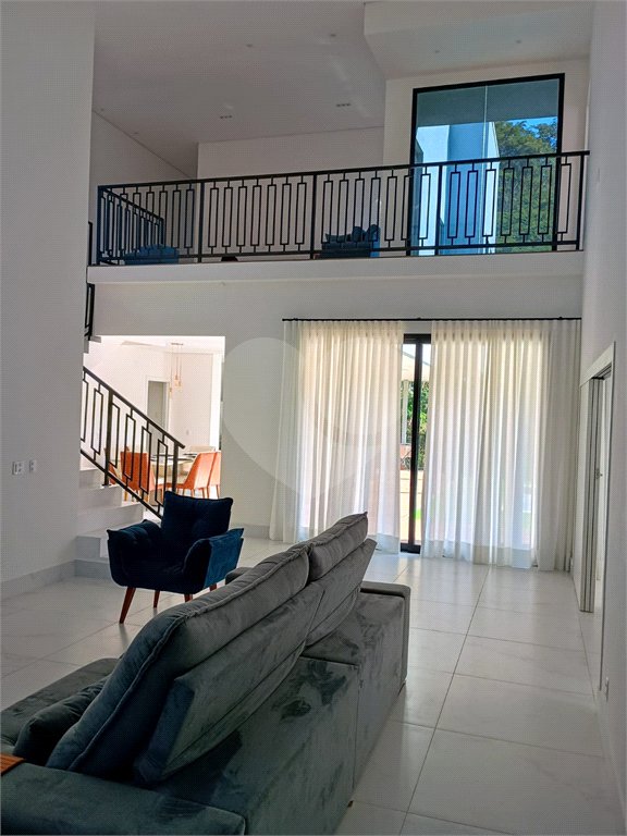 Casa à venda ou para alugar com 4 suítes no Centro, Jambeiro, SP