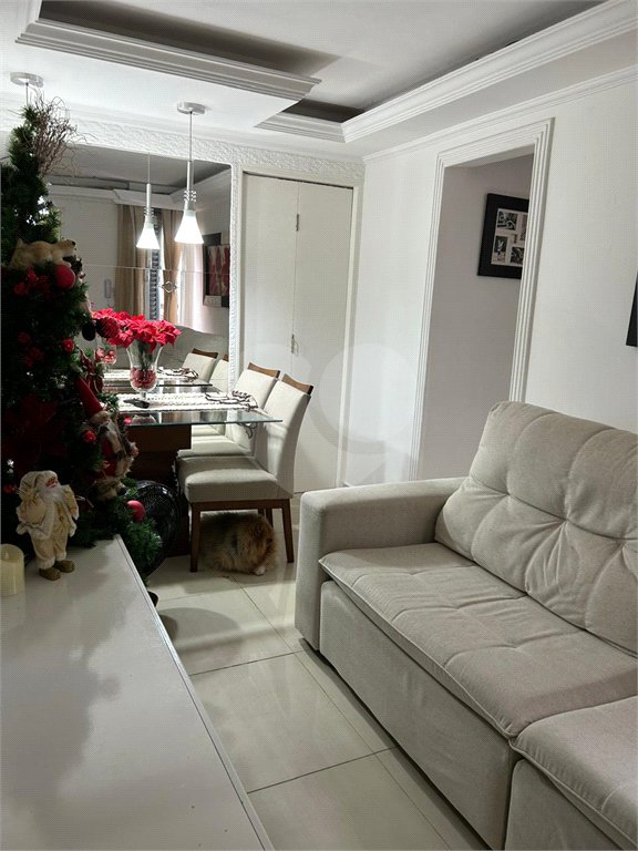 Apartamento à venda com 3 quartos em Conjunto Residencial José Bonifácio, São Paulo, SP