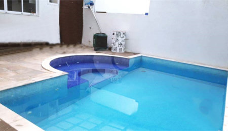 Casa à venda com 4 quartos, sendo 2 suítes,  no condomínio Cond Residencial Villagio da Serra, São Paulo - SP