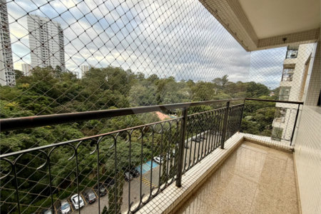 Apartamento à venda com 4 suítes em Jardim Marajoara, São Paulo, SP