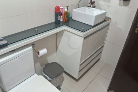 Casa à venda com 3 quartos, sendo 2 suítes, em Jardim Míriam, Suzano, SP