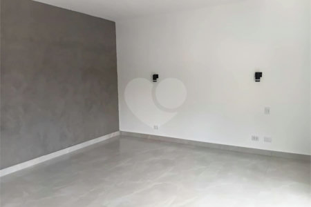 Sobrado para alugar com 2 quartos, sendo 1 suíte, no Centro, São Roque, SP