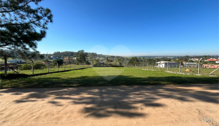 Terreno à venda em Condomínio Residencial Pinheiros do Lago, Alambari, SP