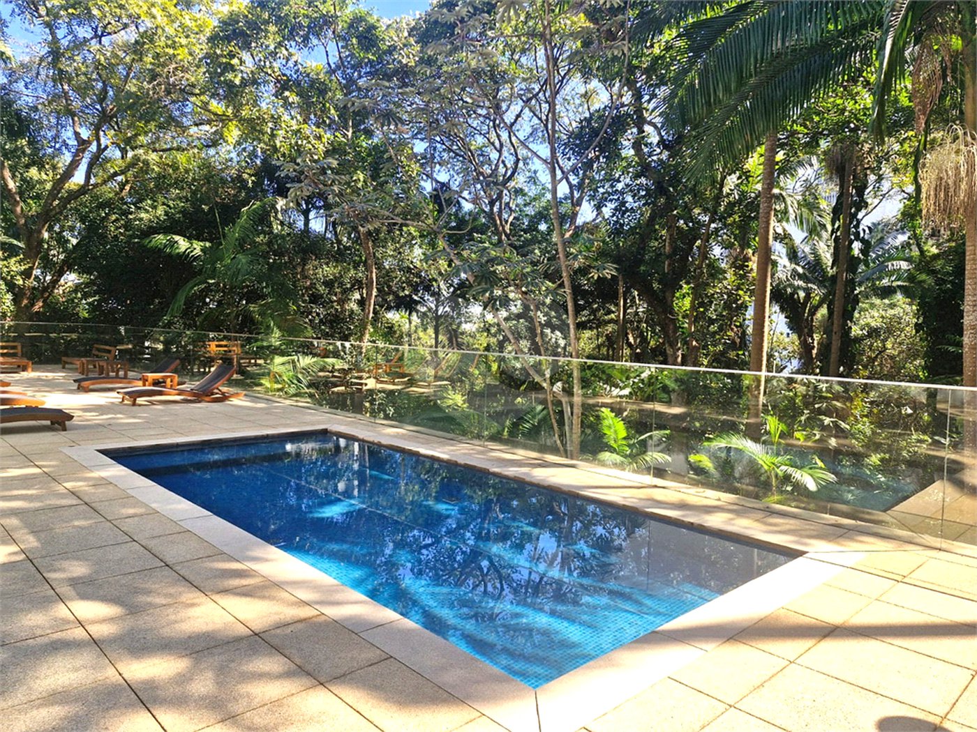 Terreno à venda no condomínio Chácara Santa Helena, São Paulo - SP