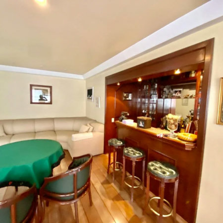 Apartamento à venda com 4 quartos, sendo 2 suítes, em Pinheiros, São Paulo, SP