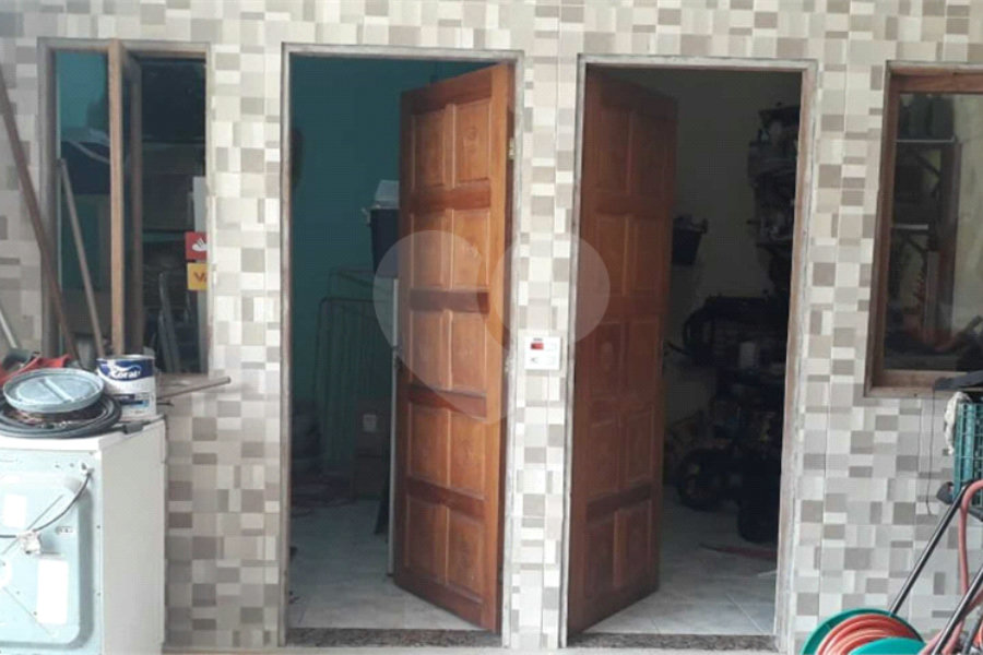 Casa à venda com 4 quartos, sendo 2 suítes, no condomínio Gleba II, Mairiporã - SP