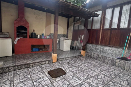 Casa à venda com 5 quartos, sendo 1 suíte, no condomínio Pedra Bonita, Rio de Janeiro - RJ