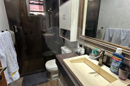 Casa à venda com 5 quartos, sendo 1 suíte, em Caravelas, Armação dos Búzios, RJ