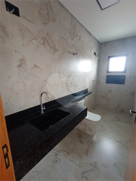 Casa com 155m² , 3 dormitórios , sendo 1 suíte , 4 vagas , à venda no Parque das Nações , em Santo André.