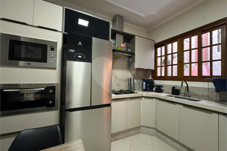 Sobrado à venda com 3 quartos, sendo 1 suíte, em Residencial Monte Verde, Indaiatuba, SP