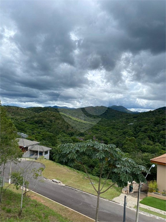 Casa à venda com 4 suítes no condomínio Reserva Ibirapitanga Ii, Santa Isabel - SP
