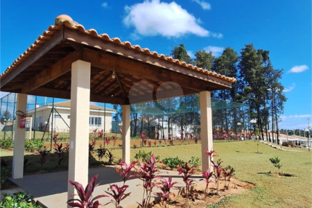 Casa à venda com 2 quartos no condomínio Residencial Parque Imperial, Sorocaba - SP
