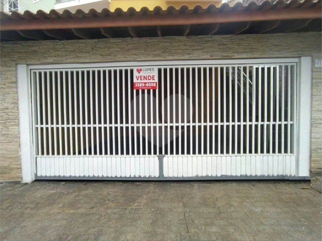 Sobrado à venda com 3 quartos, sendo 1 suíte,  em Santa Teresinha, São Paulo, SP
