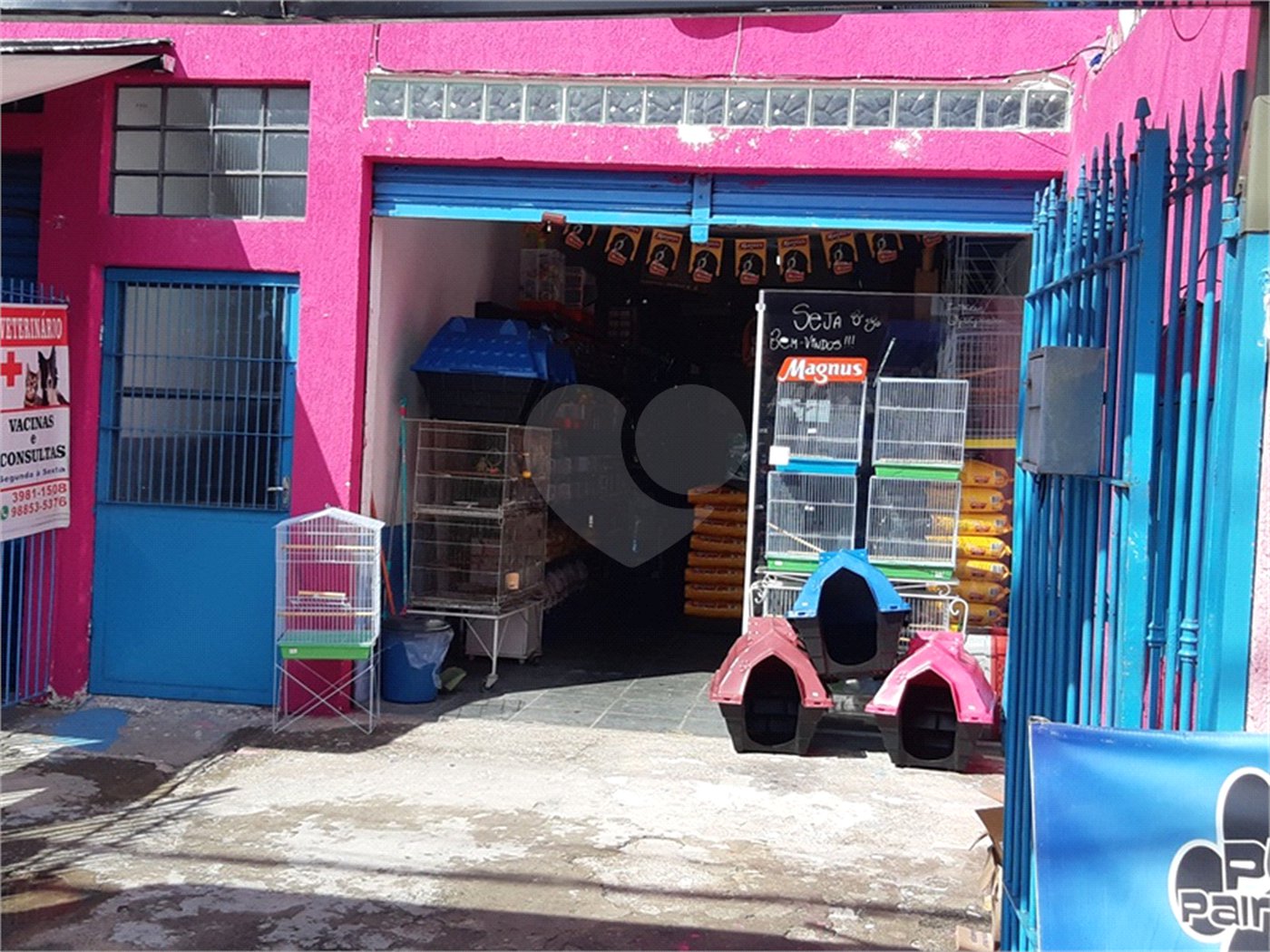 Sobrado à venda com 20 quartos em Jardim Peri, São Paulo, SP