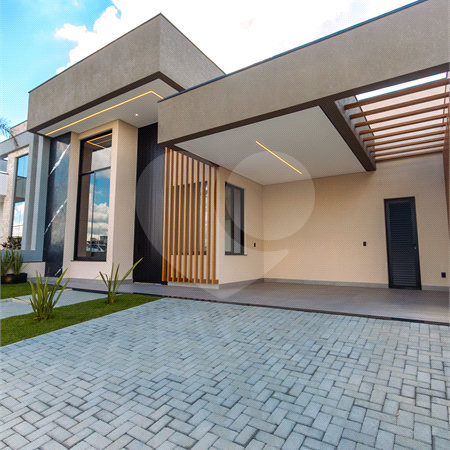 Casa à venda com 3 suítes no condomínio Residencial Dona Maria Candida, Indaiatuba - SP