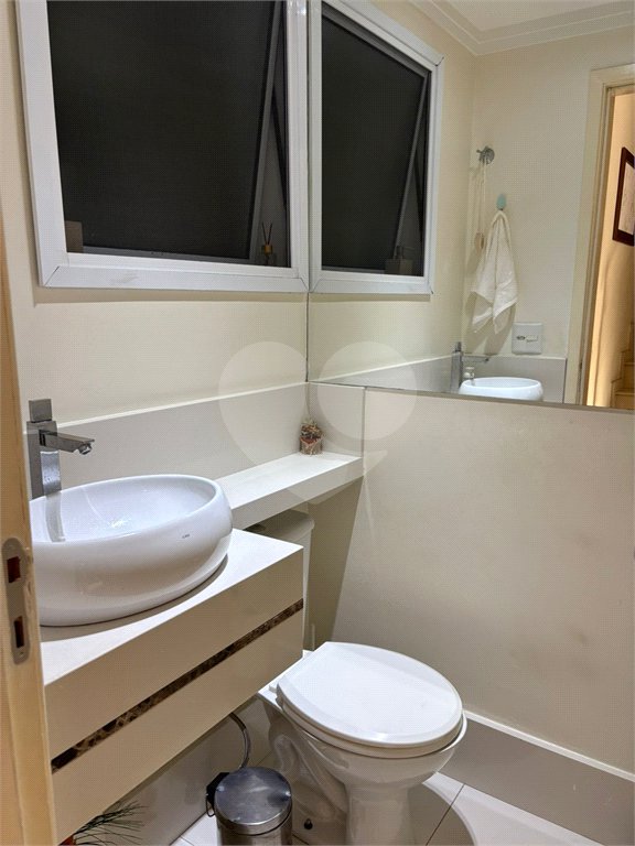Casa à venda com 3 quartos, sendo 1 suíte, no condomínio Vila Nova Horizonte, Suzano - SP