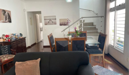 Sobrado à venda com 4 quartos, sendo 2 suítes,  em Chácara Monte Alegre, São Paulo, SP