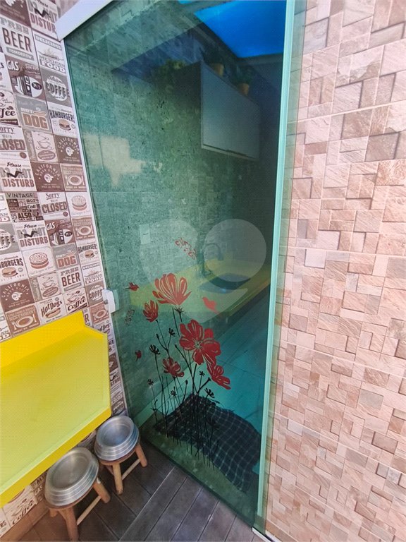 Sobrado à venda com 2 quartos, sendo 1 suíte, em Parque Novo Oratório, Santo André, SP