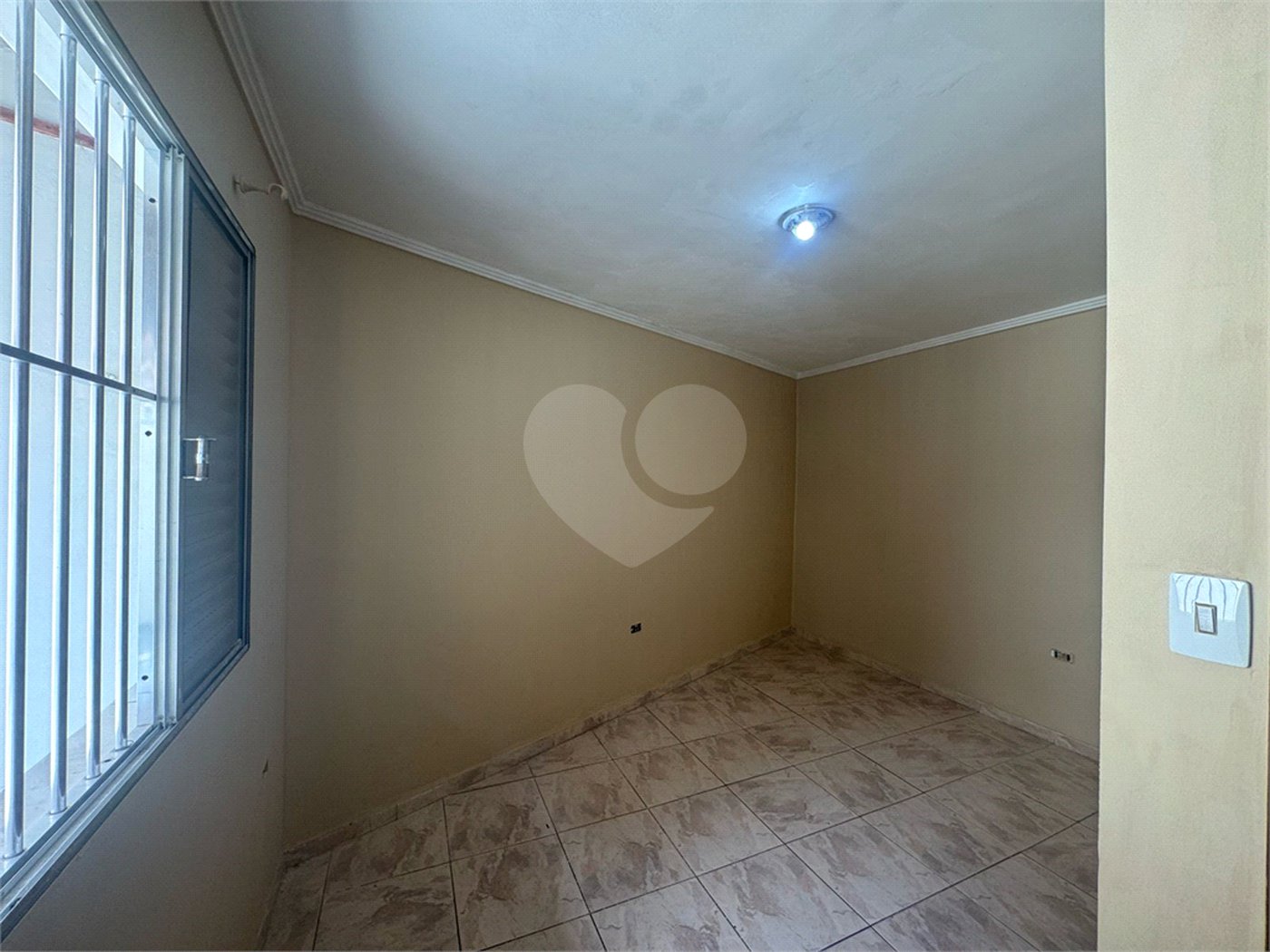 Casa à venda com 4 quartos, sendo 2 suítes, em Jardim Bela Vista, Guarulhos, SP