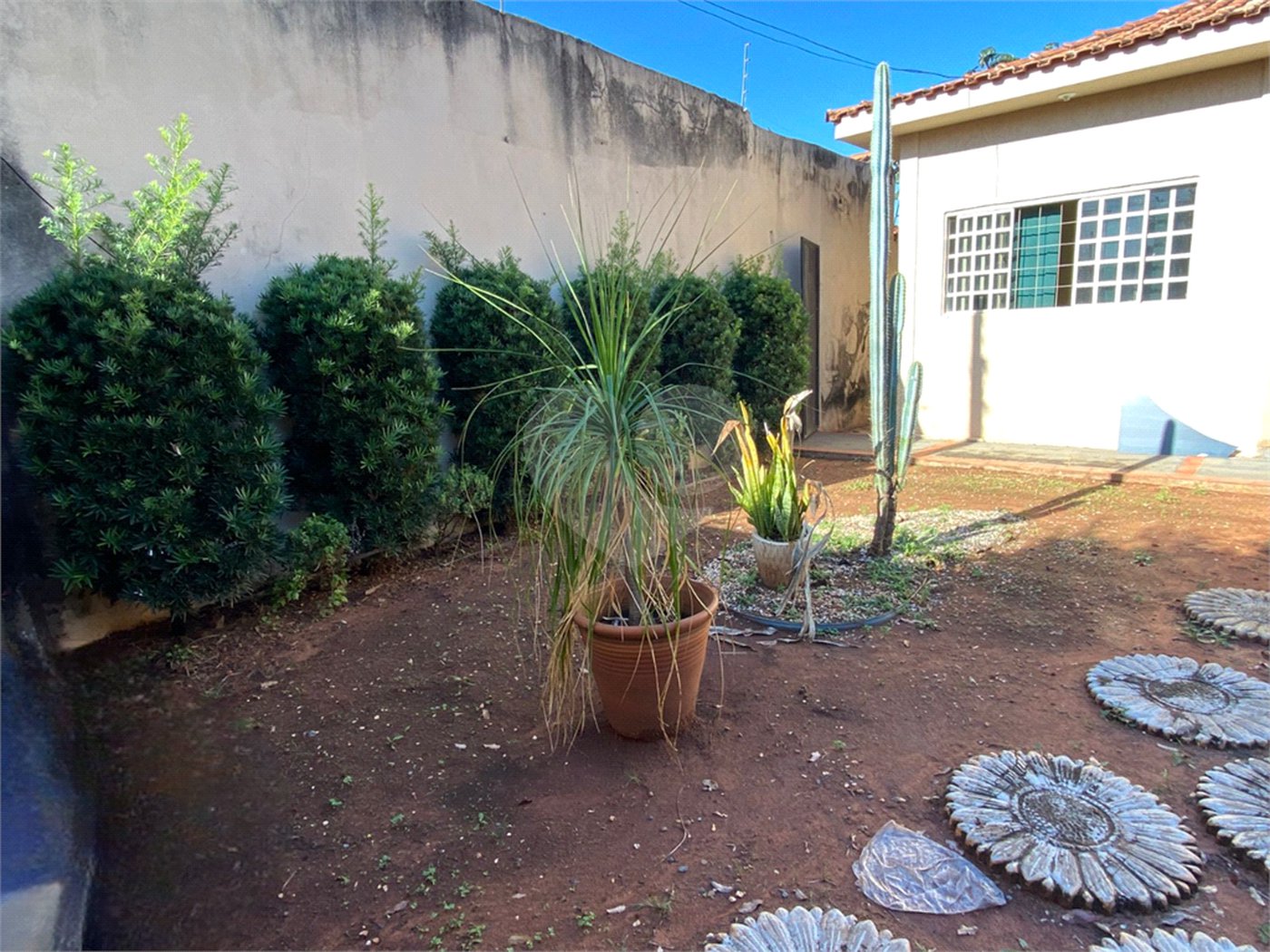 Casa à venda com 3 quartos, sendo 2 suítes, no Centro, Três Lagoas, MS