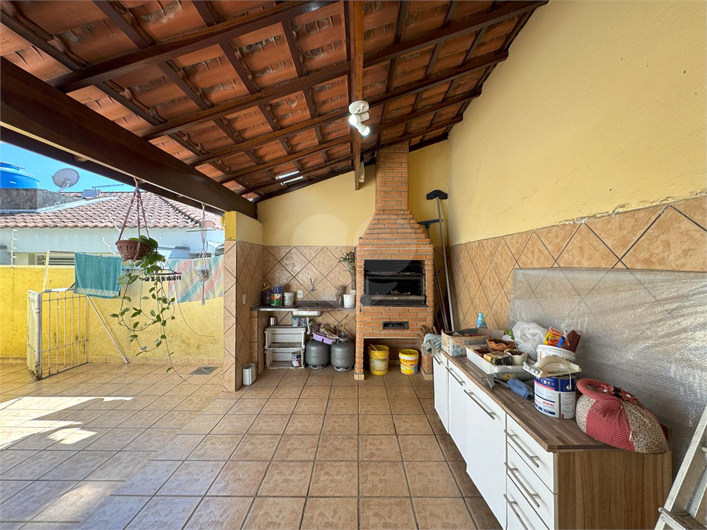 Casa à venda com 3 quartos, sendo 1 suíte, em Jardim Santa Rosália, Sorocaba, SP