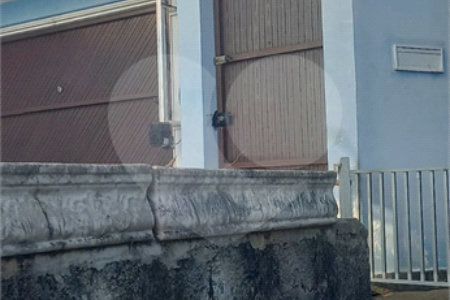 Sobrado à venda com 8 quartos, sendo 2 suítes,  em Vila Suissa, Mogi das Cruzes, SP