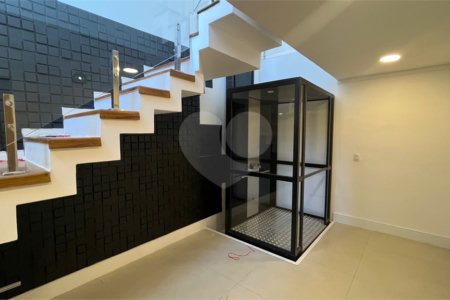 Casa à venda com 4 suítes em Jardim Paulista, Atibaia, SP