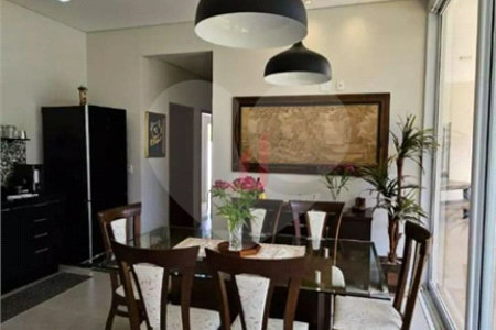 Casa à venda com 3 quartos, sendo 1 suíte, no condomínio Jardim Vale do Lago, Sorocaba - SP