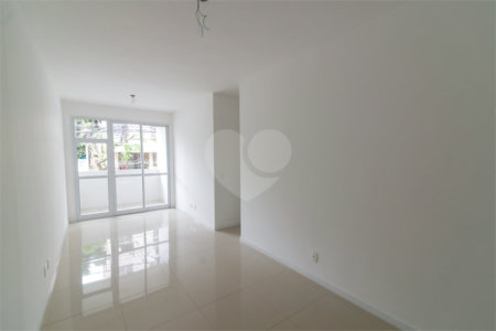 Apartamento à venda com 3 quartos, sendo 1 suíte, em Vila Isabel, Rio de Janeiro, RJ