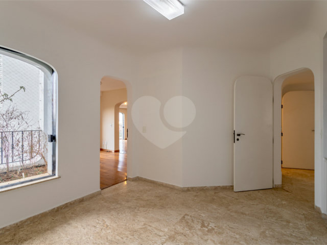 Apartamento à venda ou para alugar com 4 suítes em Alto da Boa Vista, São Paulo, SP