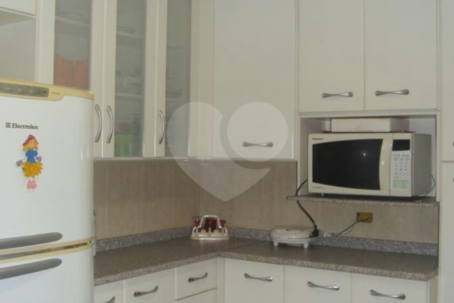 Sobrado à venda com 3 quartos, sendo 1 suíte, em Tremembé, São Paulo, SP