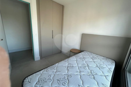 Apartamento à venda com 3 suítes em Santo Amaro, São Paulo, SP