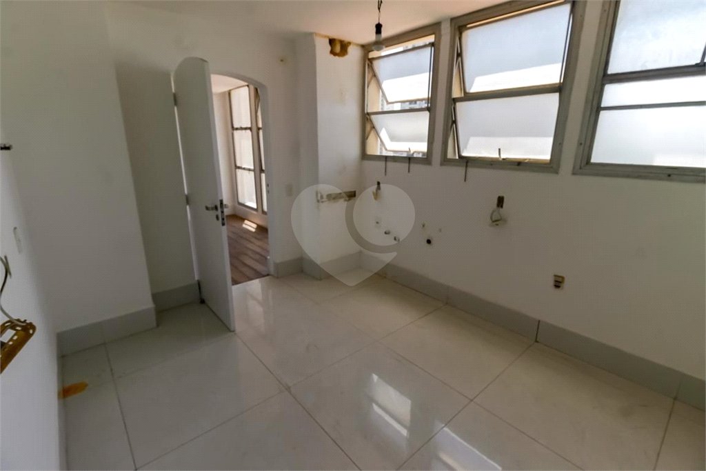 Apartamento à venda com 3 quartos, sendo 2 suítes, em Vila Andrade, São Paulo, SP
