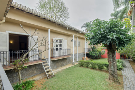 Casa à venda ou para alugar com 5 suítes em Alto da Boa Vista, São Paulo, SP