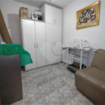 Casa à venda com 3 quartos, sendo 1 suíte, no condomínio Vila Paiva, São Paulo - SP